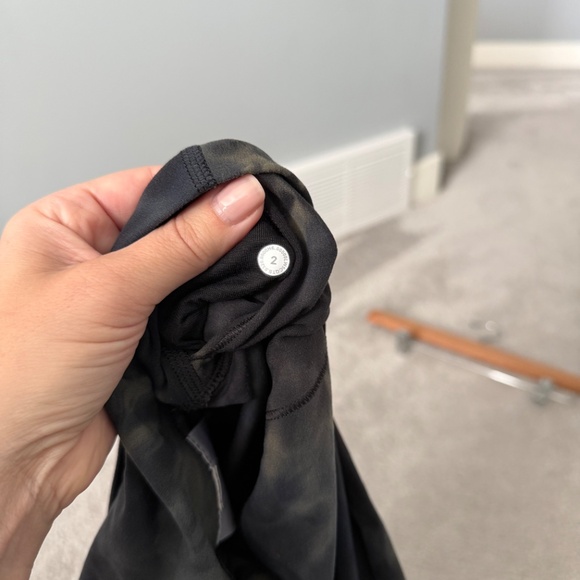 Lululemon align leggings 25” diamond dye - Picture 4 of 6